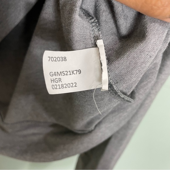 G Fore Quarter Zip 1/3 Gray Men’s Size Medium G/Fore - Picture 12 of 13